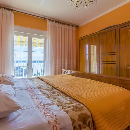 アパート Erna ツリクヴェニツァ