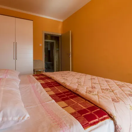 Erna * ツリクヴェニツァ