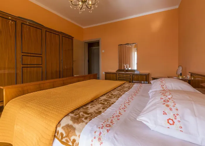 Erna شقة تْسْغيكفانِتْسا