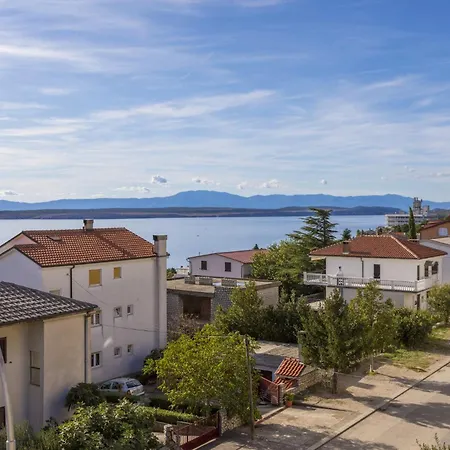 Erna Apartment