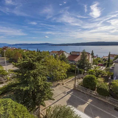 Erna Διαμέρισμα Crikvenica