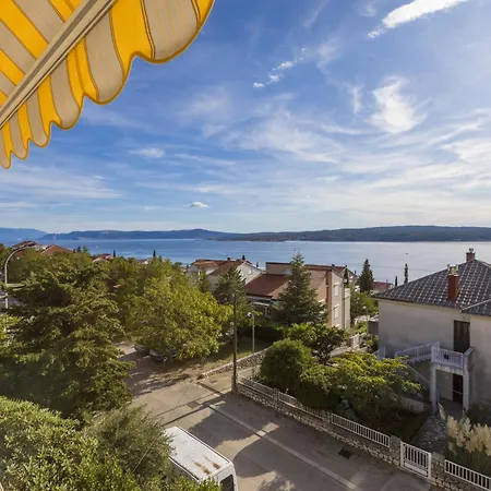 Erna Διαμέρισμα Crikvenica